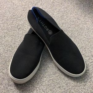 Rothy's Black Solid Sneaker